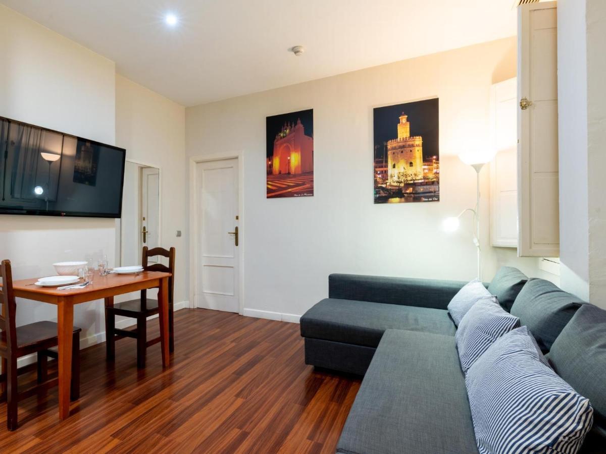Apartament Holi-Rent Lumbreras Sewilla Zewnętrze zdjęcie