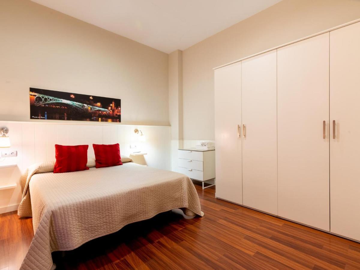 Apartament Holi-Rent Lumbreras Sewilla Zewnętrze zdjęcie